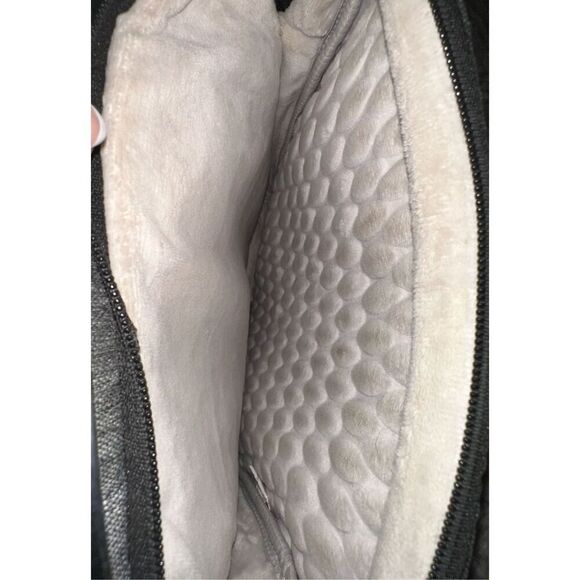 Nice TOMTOC Laptop Shoulder Bag for 16 Inch Macbook Pro Surface Book 3/2, Dell - Picture 12 of 13